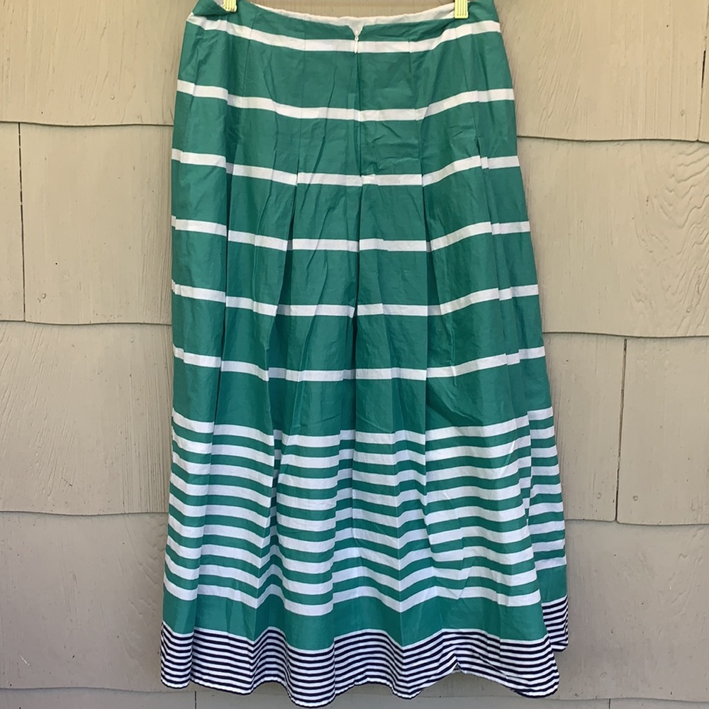 Boden - Long Cotton Pleated Skirt - 10 - Picture 3 of 6